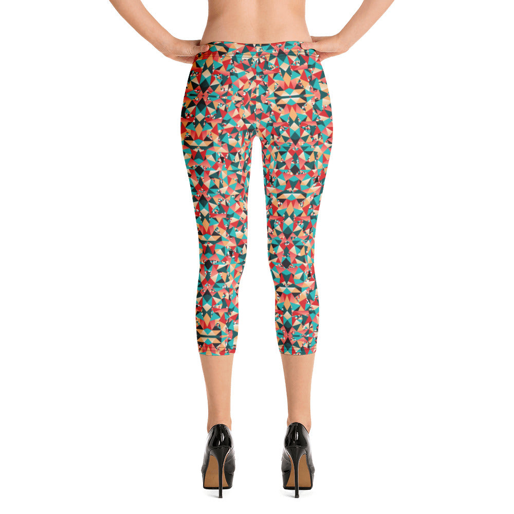 Red Geometric Women's Capri Leggings, Colorful Sexy Workout Ladies Capris  Tights-Made in USA/EU/MX