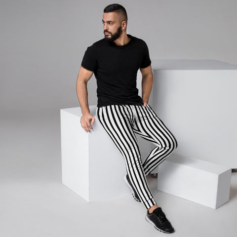 Black White Striped Men's Joggers, Vertical Stripes Modern Minimalist Slim-Fit Designer Ultra Soft & Comfortable Men's Joggers, Men's Jogger Pants-Made in EU (US Size: XS-3XL)