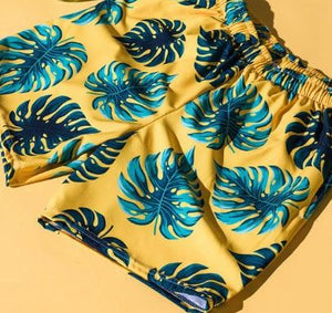 . These best quality designer men's swim trunks can dry off quickly thanks to the quick-drying fabric, and the silky, anti-chafe inner liner ensures maximum comfort and minimum level skin irritation for those long hot summer days at the beach or the pool.