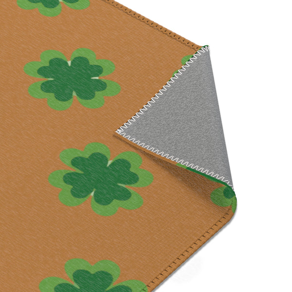 Brown Clover Leaf Area Rugs