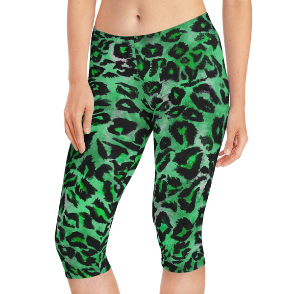 Green Leopard Women's Capri Leggings, Modern Leopard Animal Print American-Made Best Designer Premium Quality Knee-Length Mid-Waist Fit Knee-Length Polyester Capris Tights-Made in USA (US Size: XS-2XL) Plus Size Available