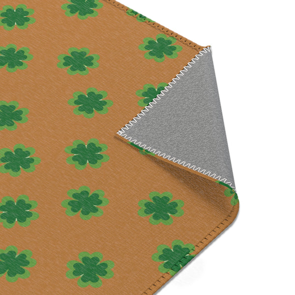 Brown Clover Leaf Area Rugs