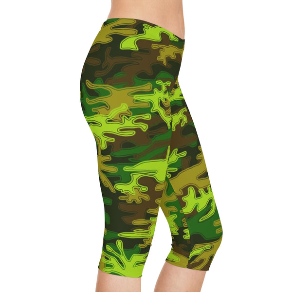 Green Camo Women's Capri Leggings, Modern Camouflage Army Military Print American-Made Best Designer Premium Quality Knee-Length Mid-Waist Fit Knee-Length Polyester Capris Tights-Made in USA (US Size: XS-3XL) Plus Size Available