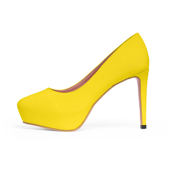 Sexy Lisa B (Lisa Barbuscia), Brunette, Bright yellow dress, yellow heels,  sitting on floor, HD wallpaper | Peakpx