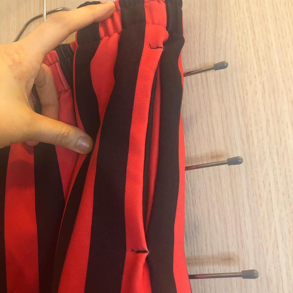 Red Black Striped Men's Joggers, Vertical Stripes Circus Rave Festival Modern Casual Minimalist Slim-Fit Designer Ultra Soft & Comfortable Men's Joggers, Men's Jogger Pants-Made in EU/MX (US Size: XS-3XL)