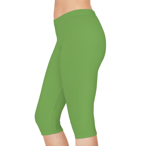 Light Green Women's Capri Leggings, Modern Essential Solid Color American-Made Best Designer Premium Quality Knee-Length Mid-Waist Fit Knee-Length Polyester Capris Tights-Made in USA (US Size: XS-3XL) Plus Size Available