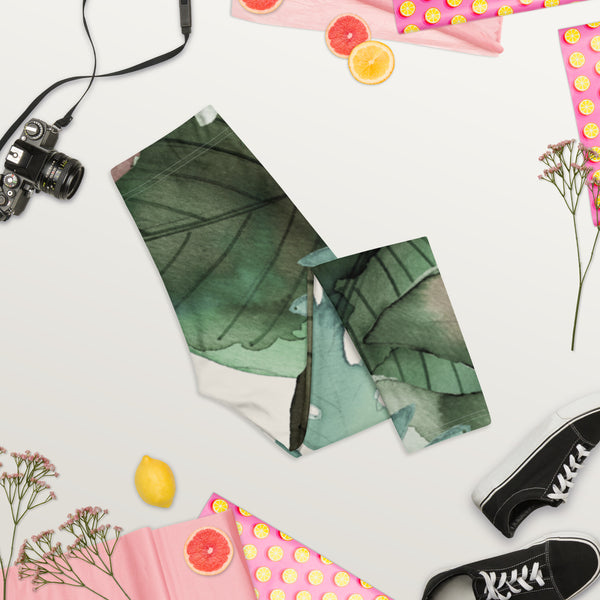 Tropical Green Print Capri Leggings, Designer Plant Leave Printed Capri Leggings, Modern Best Women's Casual Tights Capri Leggings Casual Activewear, ‎Women's Capri Leggings, Girls Capri Gym Leggings, Capri Leggings For Summer - Made in USA/EU/MX (US Size: XS-XL)