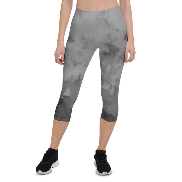 Abstract Women's Capri Leggings, Grey Abstract Capri Leggings, Abstract Modern Best Women's Casual Tights Capri Leggings Casual Activewear, ‎Women's Capri Leggings, Girls Capri Gym Leggings, Capri Leggings For Summer - Made in USA/EU/MX (US Size: XS-XL)