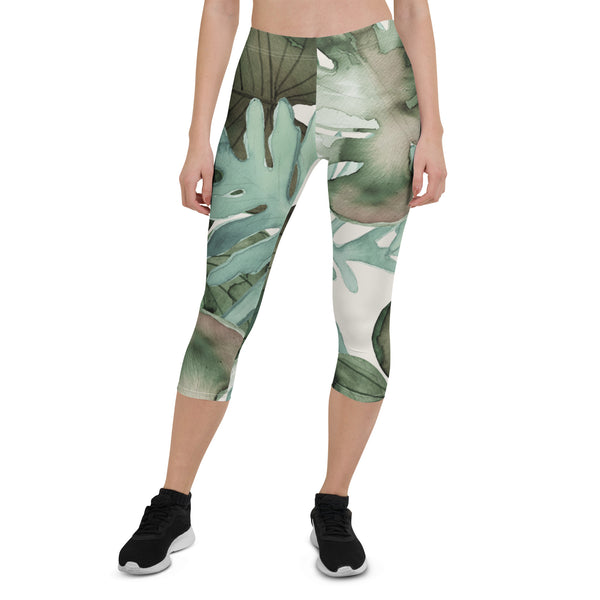 Green Tropical Print Capri Leggings, Best Floral Printed Designer Casual Capris Tights For Women-Made in USA/EU/MX (US Size: XS-XL)