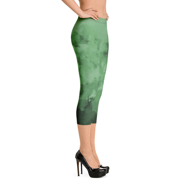 Green Abstract Capri Leggings, Abstract Casual Capris Tights For Women-Made in USA/EU/MX