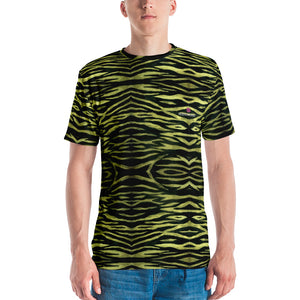 Yellow Tiger Striped Men's T-Shirt, Animal Tiger Striped Print Best Tee Crew Neck Premium Polyester Regular Fit Tee-Made in USA/EU/MX (US Size, XS-2XL), Luxury Graphic T-Shirt For Men, The Tiger Striped Print Tee, Crew Neck T-shirt, Men's T-Shirt Apparel
