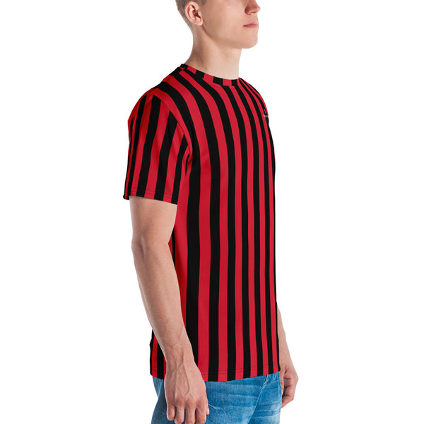 Red Black Striped Men's T-shirt, Vertical Stripes Best Tee Crew Neck Premium Polyester Regular Fit Tee-Made in USA/EU/MX (US Size, XS-2XL), Luxury Graphic T-Shirt For Men, Best Printed Tee, Crew Neck T-shirt, Men's T-Shirt Apparel