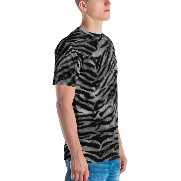 Grey Tiger Stripes Men's T-shirt, Animal Print Best Tee Crew Neck Premium Polyester Regular Fit Tee-Made in USA/EU/MX (US Size, XS-2XL), Luxury Graphic T-Shirt For Men, Best Printed Tee, Crew Neck T-shirt, Men's T-Shirt Apparel