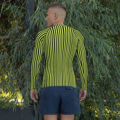 Yellow Striped Printed Men's Top, Yellow Black Stripes Print Best Men's Rash Guard UPF 50+ Long Sleeves Fitted Designer Polyester Spandex Moisture-Wicking Four Way Stretch Elastic Sportswear For Water Sports Wear - Made in USA/EU/MX (US Size: XS-3XL)
