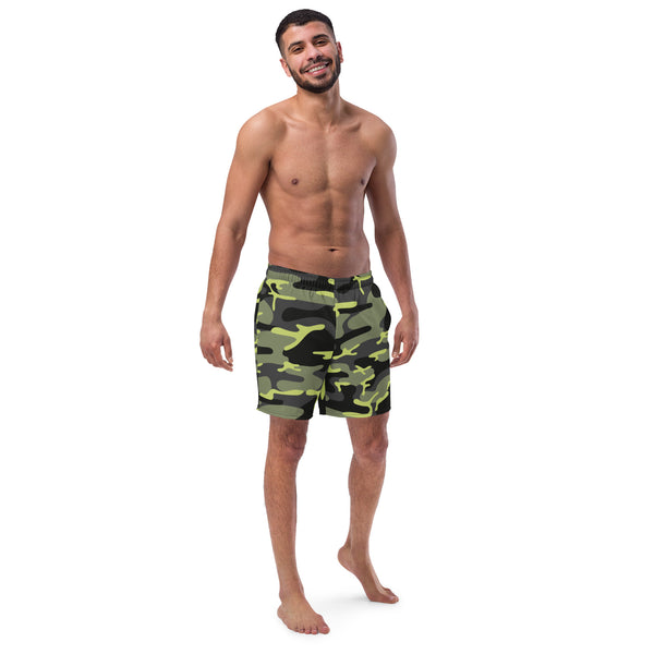 Green Camo Men's Swim Trunks, Army Military Camouflaged Print Best Comfortable Men's Luxury Premium Swim Trunks With Mesh Pockets UPF 50+ For Men - Made in USA/EU/MX (US Size: 2XS-6XL) Men's Luxury Swimming Trunks, Best Quality Quick Drying Swim Trunks, Best Beach or Pool Men's Swim Trunks, Swimwear For Men