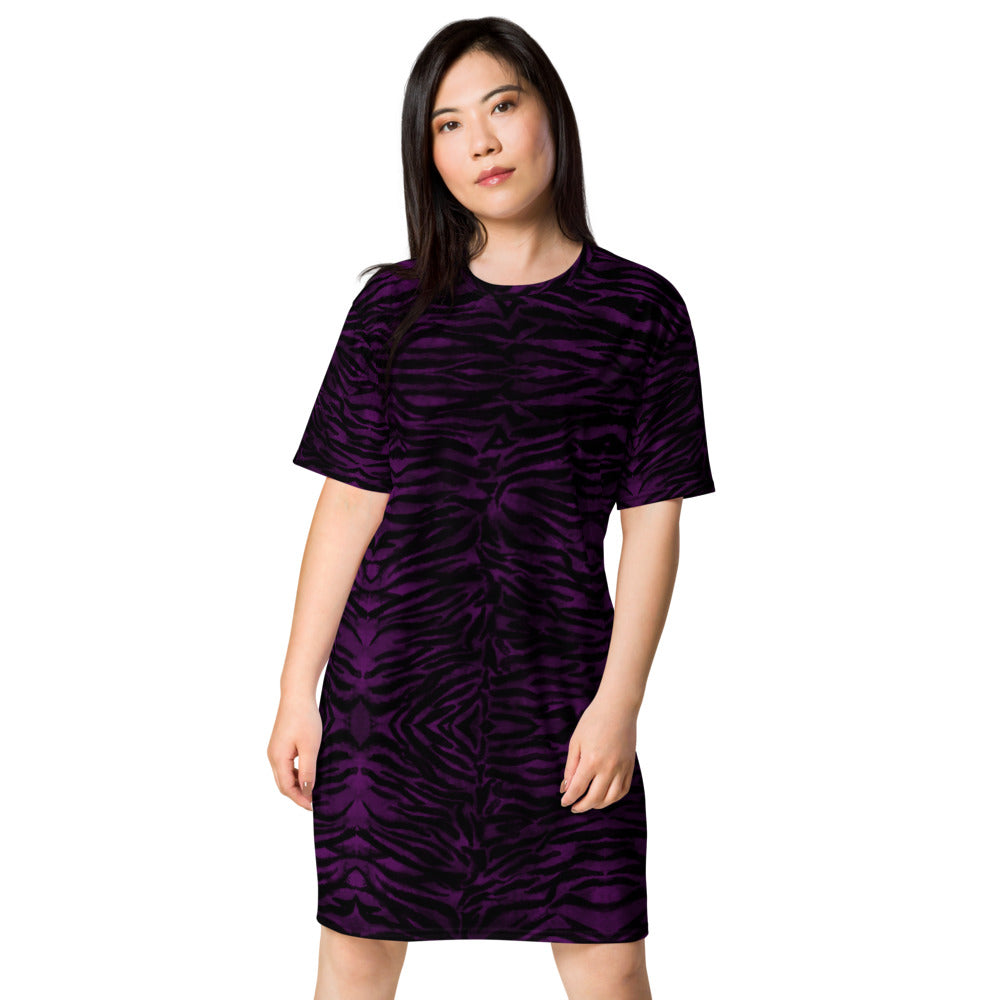 Purple Tiger Striped T-shirt Dress, Purple Tiger Stripes Animal Print Women's Smooth Soft Stretchy Designer Premium Quality Best Oversize Fit Comfy Short Sleeves Dress - Made in USA/EU/MX (US Size: 2XL-6XL) Plus Size Available For Curvy Ladies