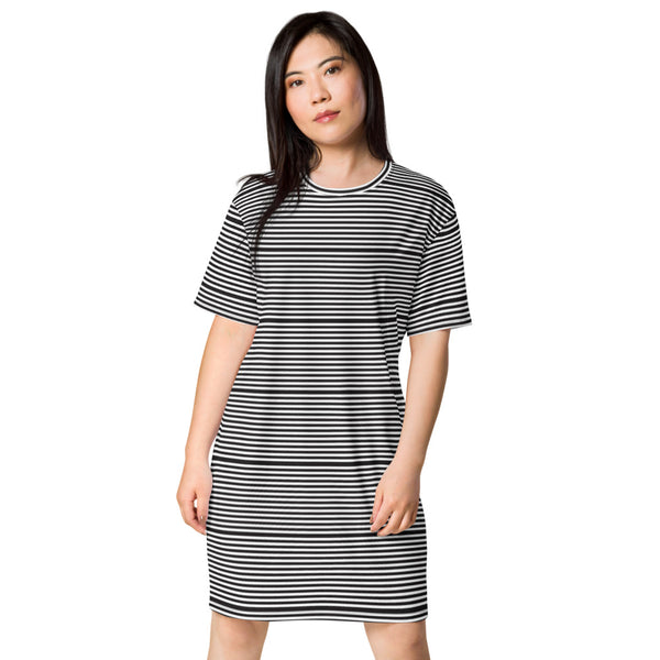 Black White Striped T-Shirt Dress, Horizontally Stripes Athletic Style Women's Smooth Soft Stretchy Designer Premium Quality Best Oversize Fit Comfy Short Sleeves Dress - Made in USA/EU/MX (US Size: 2XL-6XL) Plus Size Available For Curvy Ladies