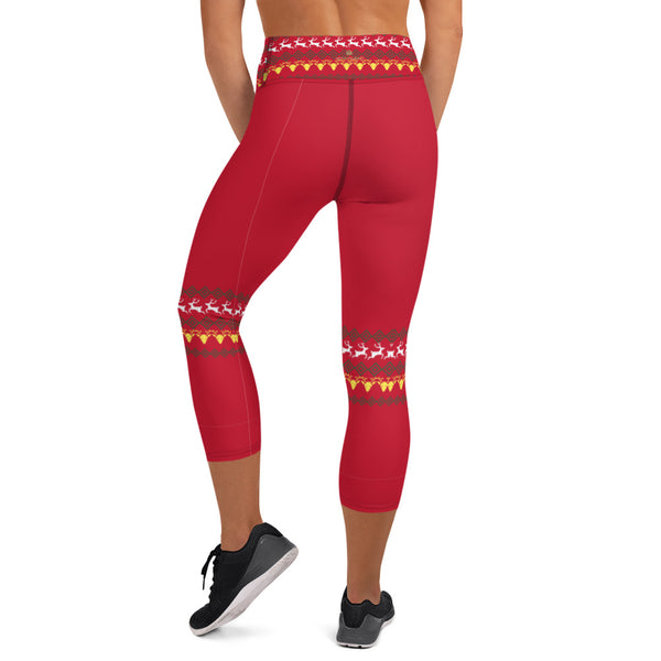 Red Christmas Yoga Capri Leggings, Christmas Themed Reindeer Print Comfy Capri Leggings Yoga Pants - Made in USA/EU/MX (US Size: XS-XL)
