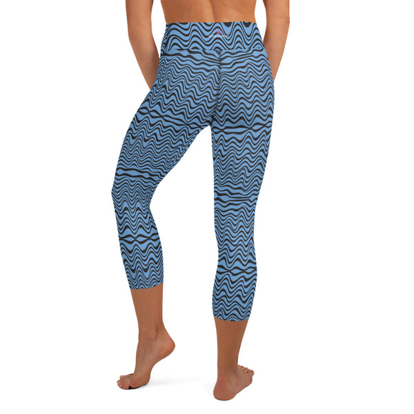 Blue Wavy Yoga Capri Leggings, Abstract Waves Best Designer Yoga Capri Leggings, Simple Essential Modern Comfy Moisture-Wicking, High-Waisted Capri Leggings Yoga Pants Mid-Calf Length Activewear- Made in USA/EU/MX (US Size: XS-XL)