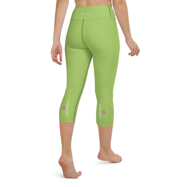Green Solid Yoga Capri Leggings, Solid Color Pastel Green Designer Yoga Capri Leggings, Simple Essential Modern Comfy Moisture-Wicking, High-Waisted Capri Leggings Yoga Pants Mid-Calf Length Activewear- Made in USA/EU/MX (US Size: XS-XL)