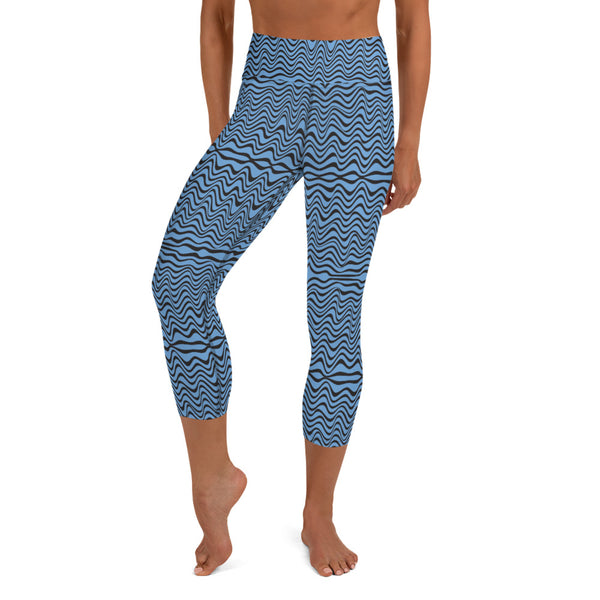 Blue Wavy Yoga Capri Leggings, Abstract Waves Best Designer Yoga Capri Leggings, Simple Essential Modern Comfy Moisture-Wicking, High-Waisted Capri Leggings Yoga Pants Mid-Calf Length Activewear- Made in USA/EU/MX (US Size: XS-XL)