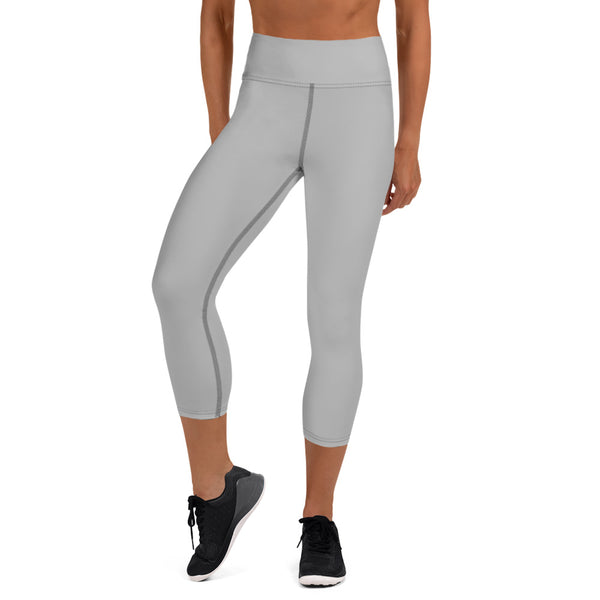 Pale Grey Yoga Capri Leggings, Solid Pastel Grey Color Designer Yoga Capri Leggings, Simple Essential Modern Comfy Moisture-Wicking, High-Waisted Capri Leggings Yoga Pants Mid-Calf Length Activewear- Made in USA/EU/MX (US Size: XS-XL)