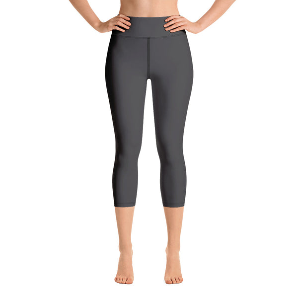Graphite Gray Yoga Capri Leggings, Solid Color Grey Designer Yoga Capri Leggings, Simple Essential Modern Comfy Moisture-Wicking, High-Waisted Capri Leggings Yoga Pants Mid-Calf Length Activewear- Made in USA/EU/MX (US Size: XS-XL)