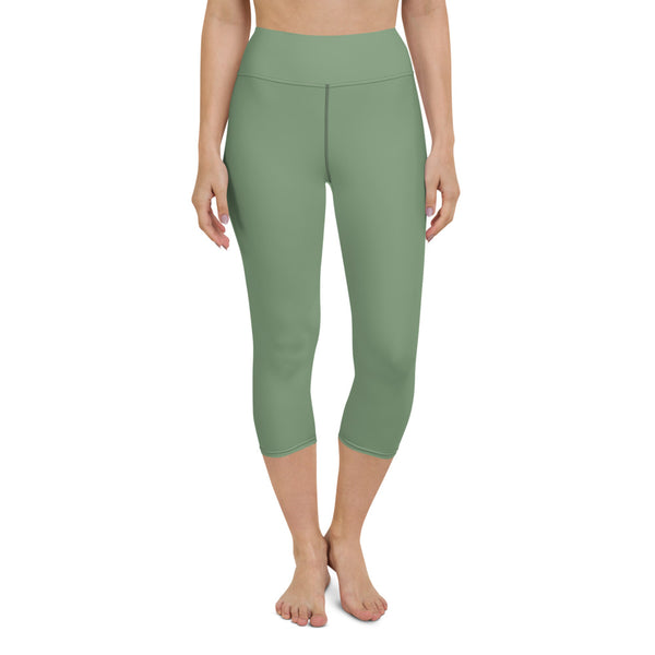 Matcha Green Yoga Capri Leggings, Solid Pastel Green Color Designer Yoga Capri Leggings, Simple Essential Modern Comfy Moisture-Wicking, High-Waisted Capri Leggings Yoga Pants Mid-Calf Length Activewear- Made in USA/EU/MX (US Size: XS-XL)