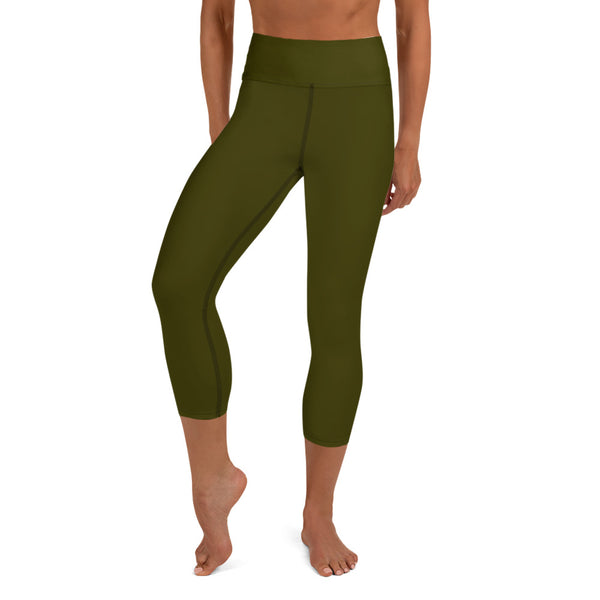 Dark Green Yoga Capri Leggings, Solid Color Olive Green Designer Yoga Capri Leggings, Simple Essential Modern Comfy Moisture-Wicking, High-Waisted Capri Leggings Yoga Pants Mid-Calf Length Activewear- Made in USA/EU/MX (US Size: XS-XL)