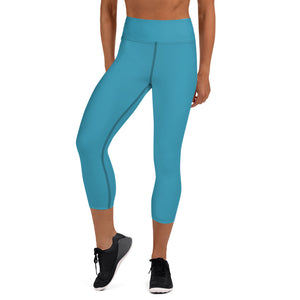 Blue Solid Yoga Capri Leggings, Solid Color Blue Designer Yoga Capri Leggings, Simple Essential Modern Comfy Moisture-Wicking, High-Waisted Capri Leggings Yoga Pants Mid-Calf Length Activewear- Made in USA/EU/MX (US Size: XS-XL)