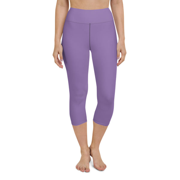 Light Purple Yoga Capri Leggings, Solid Pastel Purple Color Designer Yoga Capri Leggings, Simple Essential Modern Comfy Moisture-Wicking, High-Waisted Capri Leggings Yoga Pants Mid-Calf Length Activewear- Made in USA/EU/MX (US Size: XS-XL)