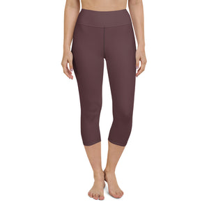 Dark Purple Yoga Capri Leggings, Solid Color Purple Designer Yoga Capri Leggings, Simple Essential Modern Comfy Moisture-Wicking, High-Waisted Capri Leggings Yoga Pants Mid-Calf Length Activewear- Made in USA/EU/MX (US Size: XS-XL)