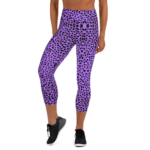 Purple Cheetah Yoga Capri Leggings, Leopard Animal Print Designer Yoga Capri Leggings, Modern Comfy Moisture-Wicking, High-Waisted Capri Leggings Yoga Pants Mid-Calf Length Activewear- Made in USA/EU/MX (US Size: XS-XL)