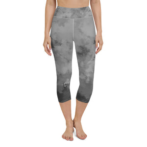 Gray Abstract Yoga Capri Leggings, Grey Abstract Print Capri Leggings Sports Fitness Designer Luxury Premium Quality Women's Capris Yoga Pants For Ladies- Made in USA/EU/MX (US Size: XS-XL)