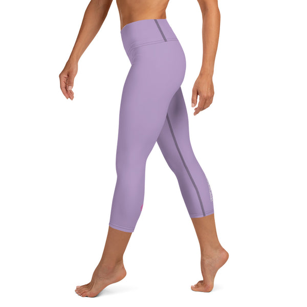 Purple Solid Yoga Capri Leggings, Solid Pastel Purple Color Designer Yoga Capri Leggings, Simple Essential Modern Comfy Moisture-Wicking, High-Waisted Capri Leggings Yoga Pants Mid-Calf Length Activewear- Made in USA/EU/MX (US Size: XS-XL)