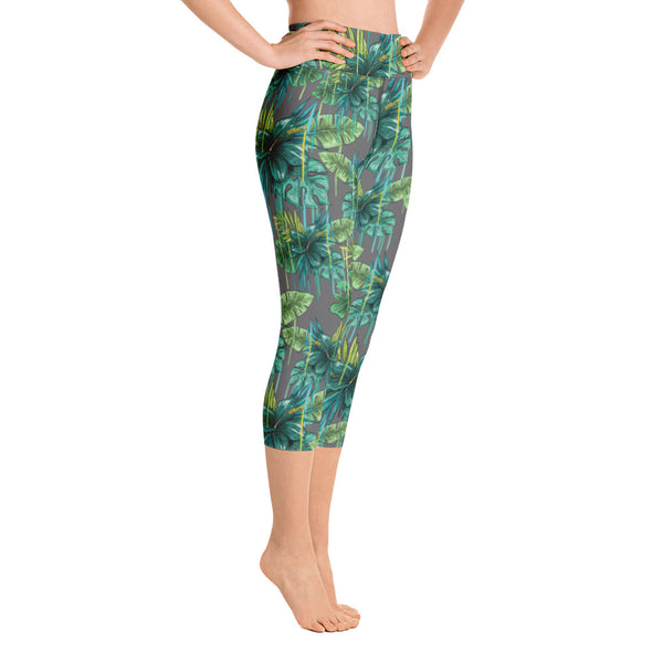 Grey Tropical Yoga Capri Leggings, Hawaiian Style Tropical Print Yoga Capri Leggings, Modern Comfy Moisture-Wicking, High-Waisted Capri Leggings Yoga Pants Mid-Calf Length Activewear- Made in USA/EU/MX (US Size: XS-XL)