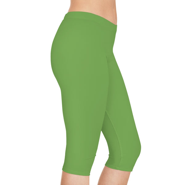 Light Green Women's Capri Leggings, Modern Essential Solid Color American-Made Best Designer Premium Quality Knee-Length Mid-Waist Fit Knee-Length Polyester Capris Tights-Made in USA (US Size: XS-3XL) Plus Size Available