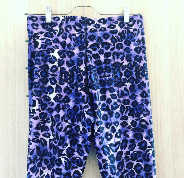 Purple Leopard Print Men's Leggings, Bright Colorful Purple Animal Print Leopard Modern Meggings, Men's Leggings Tights Pants - Made in USA/EU/MX (US Size: XS-3XL) Sexy Meggings Men's Workout Gym Tights Leggings