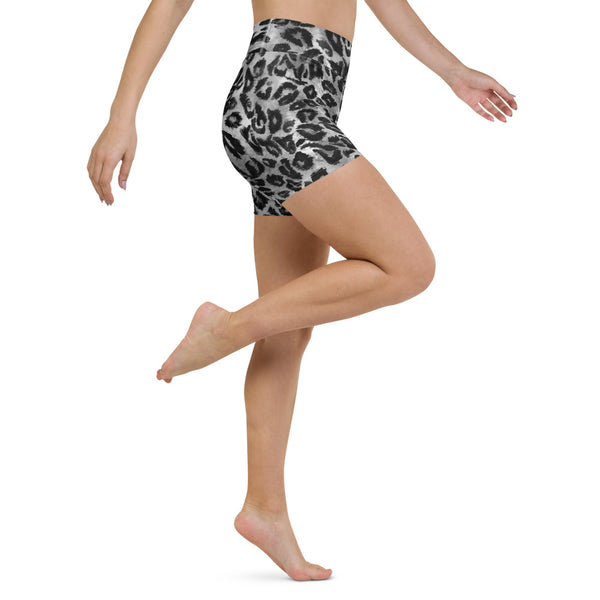 Dark Grey Leopard Yoga Shorts, Animal Print Premium Quality Women's High Waist Spandex Fitness Workout Yoga Shorts, Yoga Tights, Fashion Gym Quick Drying Short Pants With Pockets - Made in USA (US Size: XS-XL)