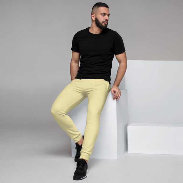Light Yellow Designer Men's Joggers, Best Pastel Pale Yellow Solid Color Sweatpants For Men, Modern Slim-Fit Designer Ultra Soft & Comfortable Men's Joggers, Men's Jogger Pants-Made in EU/MX (US Size: XS-3XL)